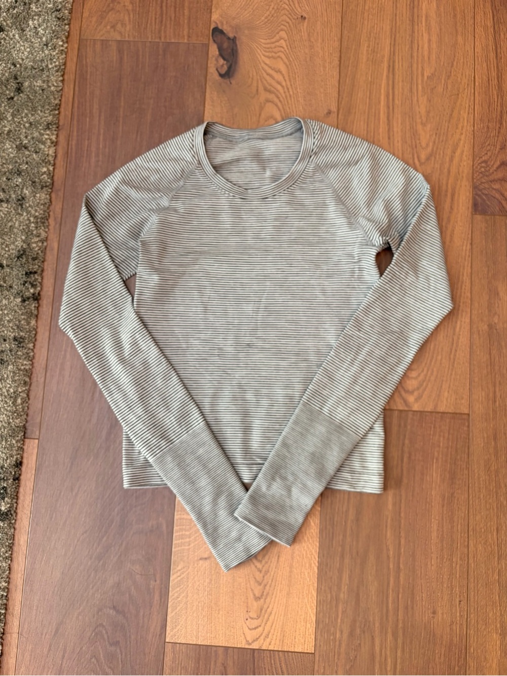 Lululemon Waist length Swiftly Long-Sleeve Striped Tee
